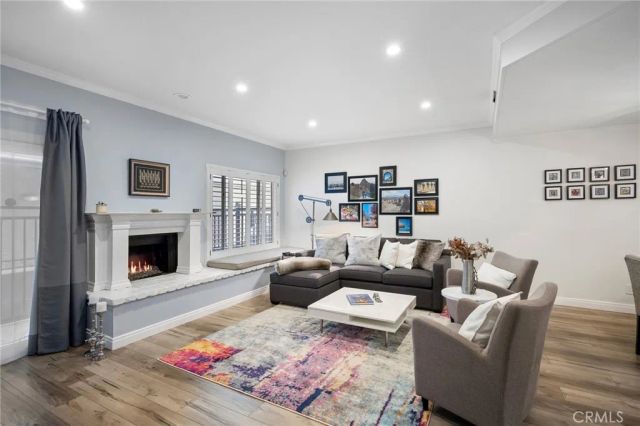 13041 Moorpark Street 2, Studio City, CA 91604