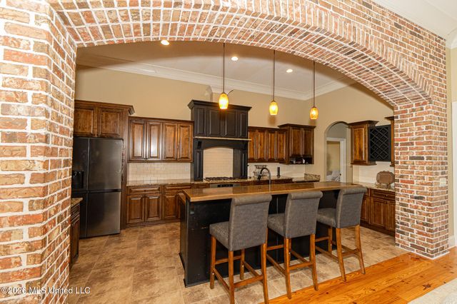 398 Goose Pointe Boulevard, Biloxi, MS 39531