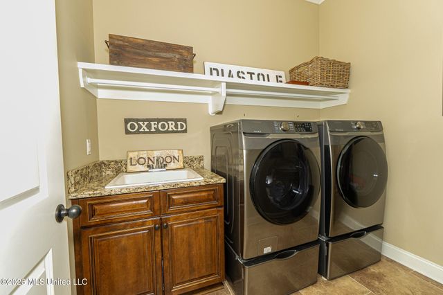 398 Goose Pointe Boulevard, Biloxi, MS 39531