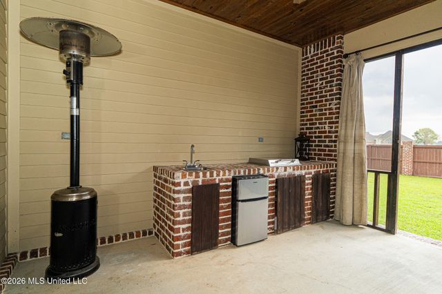 398 Goose Pointe Boulevard, Biloxi, MS 39531