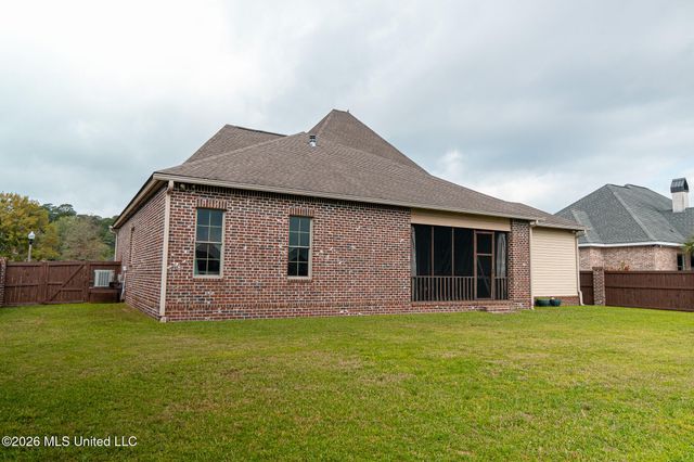 398 Goose Pointe Boulevard, Biloxi, MS 39531