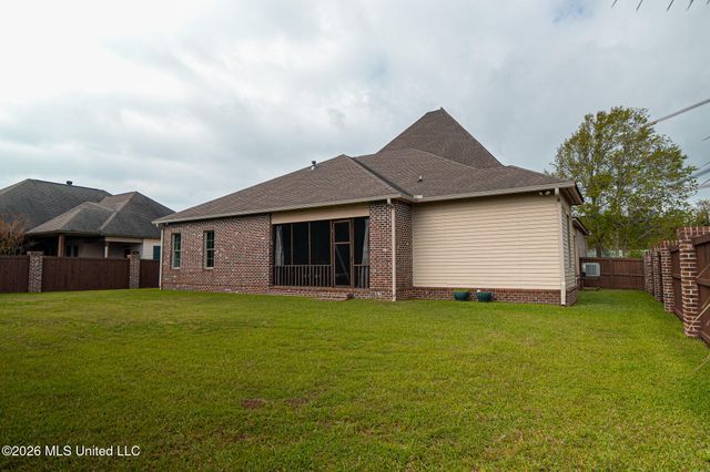 398 Goose Pointe Boulevard, Biloxi, MS 39531