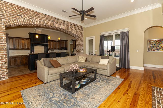 398 Goose Pointe Boulevard, Biloxi, MS 39531