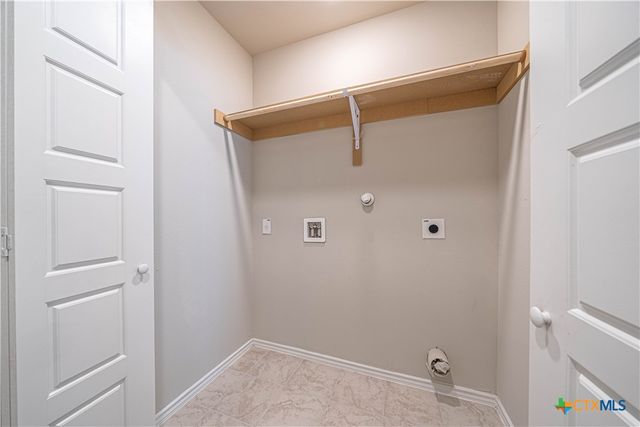 304 West Martindale St, Seguin, TX 78155
