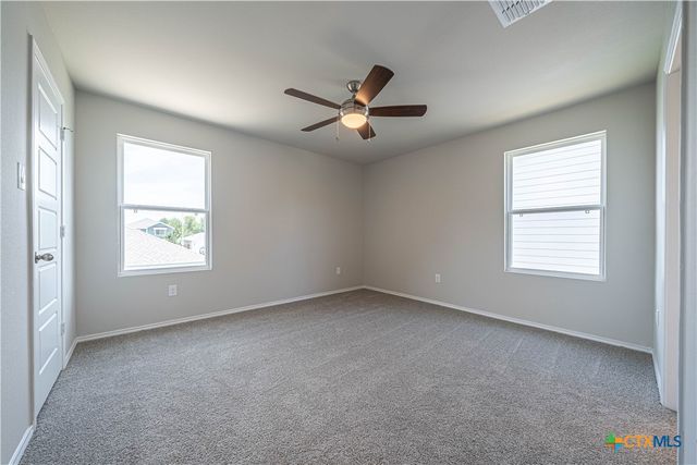 304 West Martindale St, Seguin, TX 78155