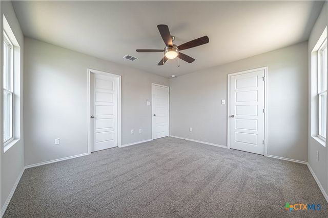 304 West Martindale St, Seguin, TX 78155