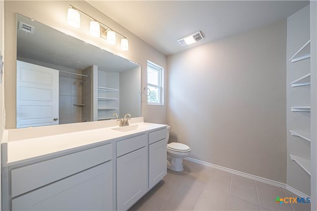 304 West Martindale St, Seguin, TX 78155