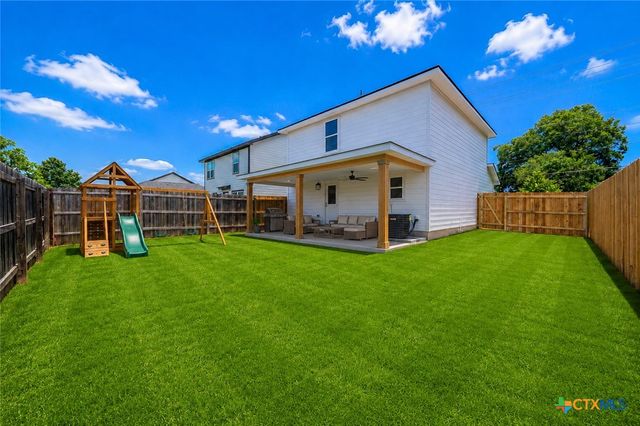 304 West Martindale St, Seguin, TX 78155