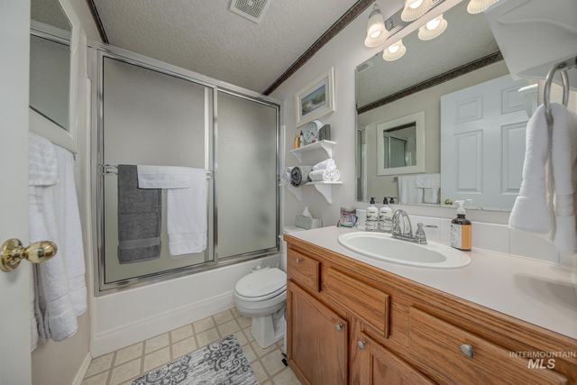 242 N Moraine Ave, Eagle, ID 83616