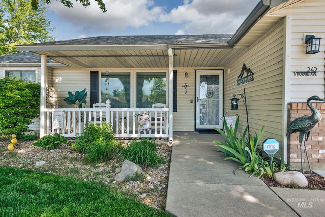 242 N Moraine Ave, Eagle, ID 83616