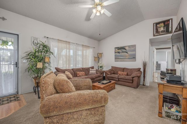 242 N Moraine Ave, Eagle, ID 83616
