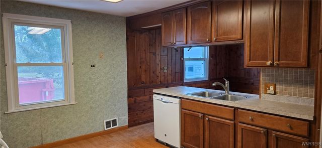 2920 Angle Road, Orchard Park, NY 14127