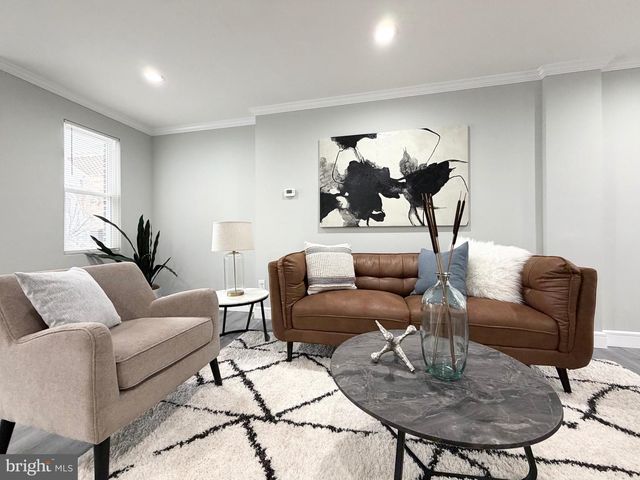 1813 ROSELYN ST, Philadelphia, PA 19141