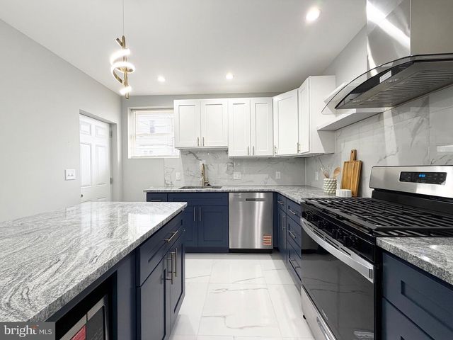 1813 ROSELYN ST, Philadelphia, PA 19141