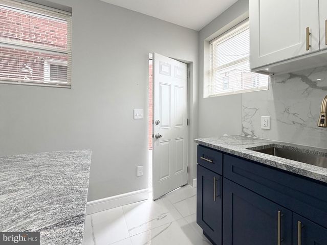 1813 ROSELYN ST, Philadelphia, PA 19141