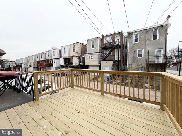 1813 ROSELYN ST, Philadelphia, PA 19141