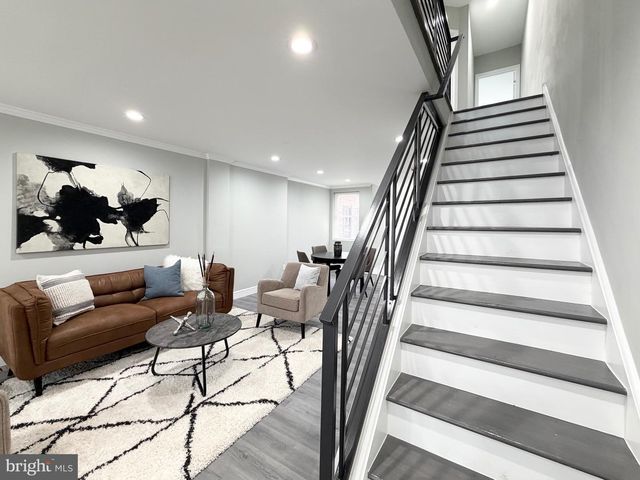 1813 ROSELYN ST, Philadelphia, PA 19141