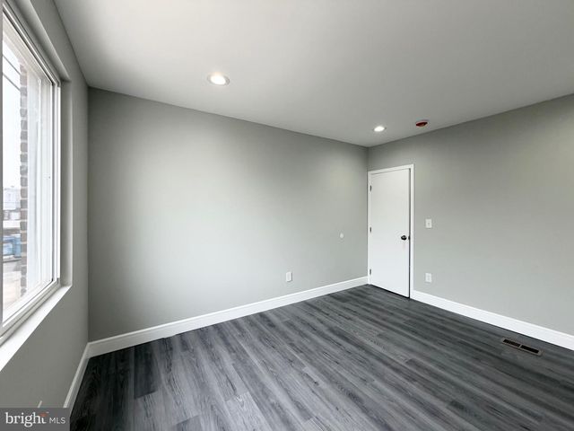 1813 ROSELYN ST, Philadelphia, PA 19141