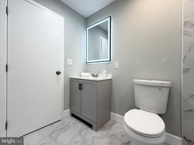 1813 ROSELYN ST, Philadelphia, PA 19141