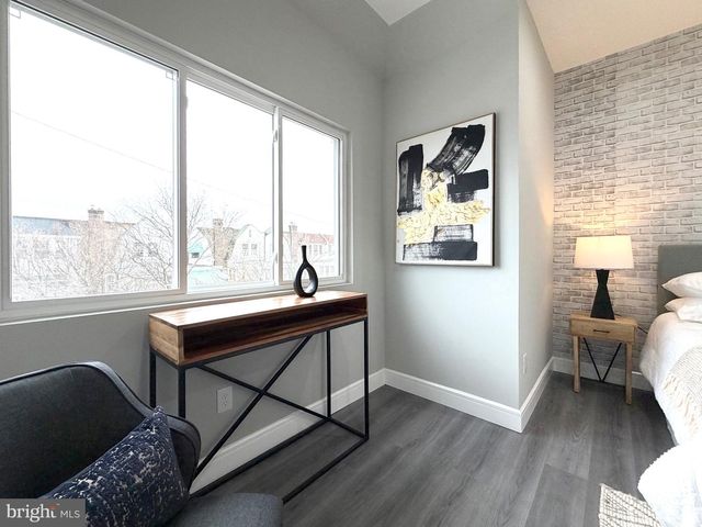 1813 ROSELYN ST, Philadelphia, PA 19141