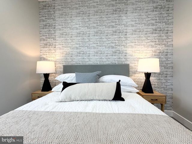 1813 ROSELYN ST, Philadelphia, PA 19141