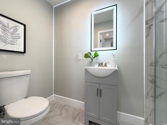 1813 ROSELYN ST, Philadelphia, PA 19141