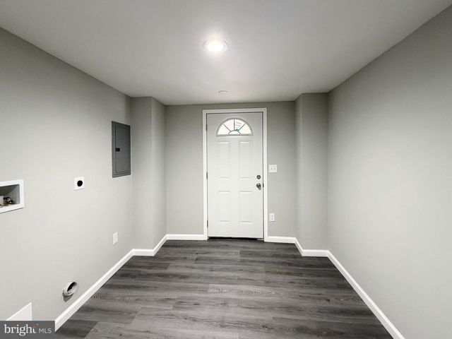 1813 ROSELYN ST, Philadelphia, PA 19141