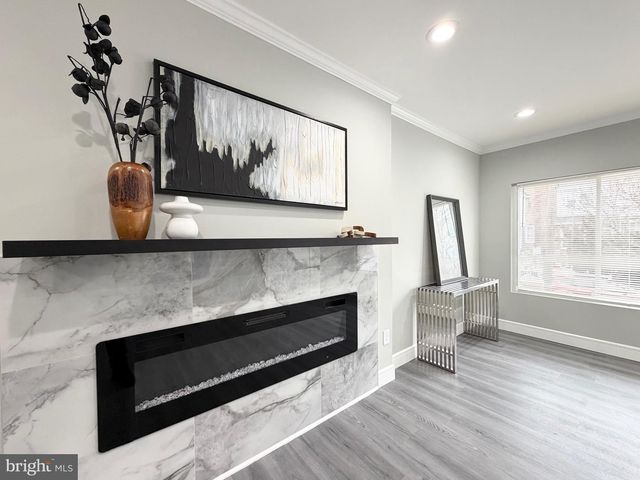 1813 ROSELYN ST, Philadelphia, PA 19141