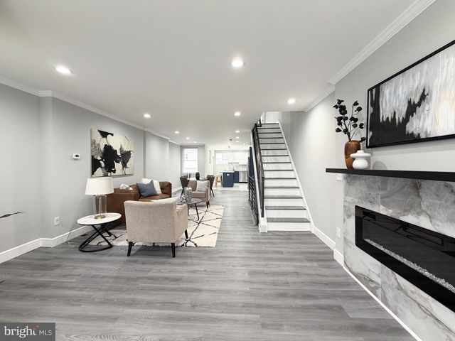 1813 ROSELYN ST, Philadelphia, PA 19141