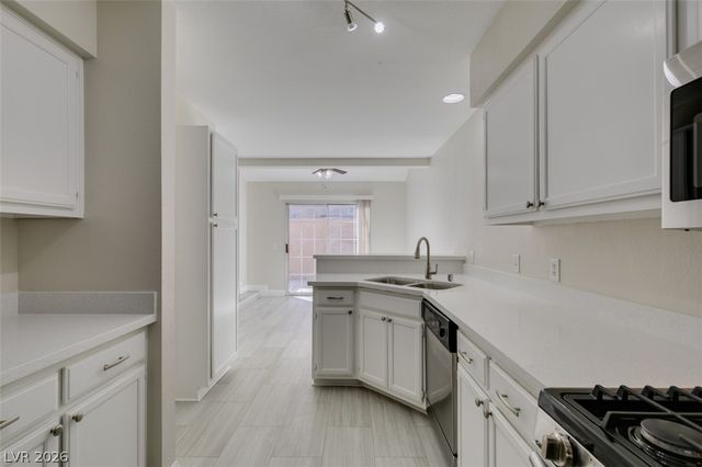 2810 Briar Knoll Drive, Henderson, NV 89074