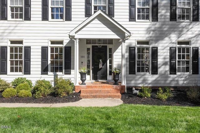 101 Colburn Point, Chapel Hill, NC 27516