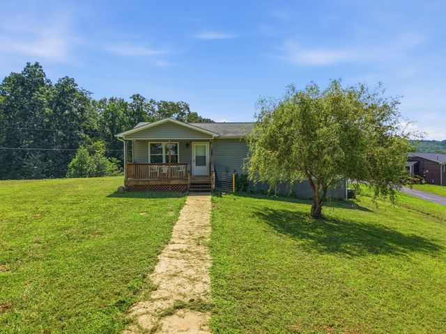 575 Simmons Cemetery Rd, Quebeck, TN 38579