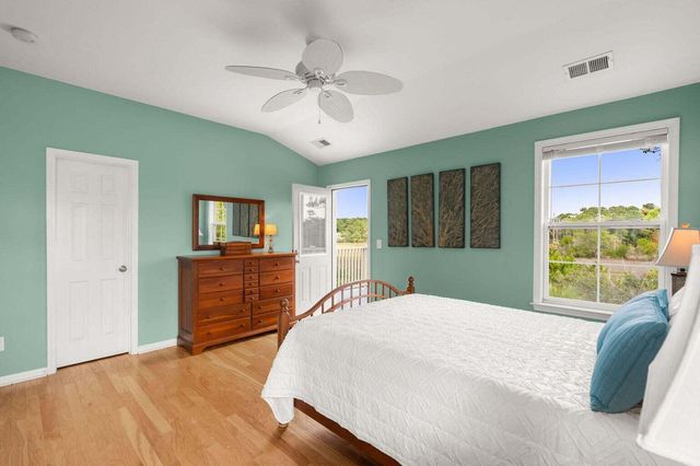 164 Palm Cove Way, Mount Pleasant, SC 29466