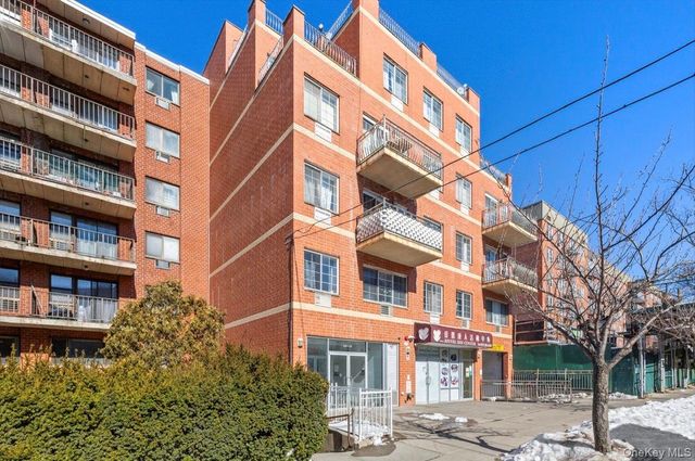 13939 35th Avenue 4E, Flushing, NY 11354