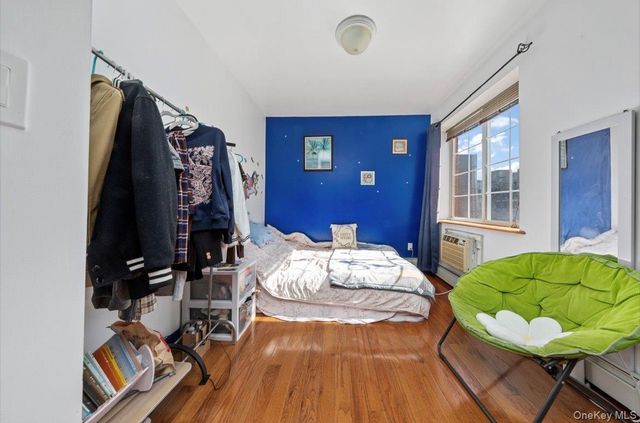 13939 35th Avenue 4E, Flushing, NY 11354