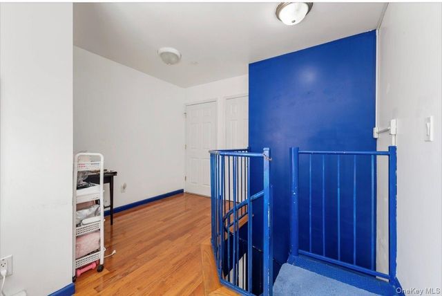 13939 35th Avenue 4E, Flushing, NY 11354