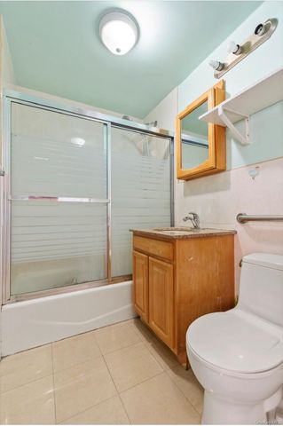 13939 35th Avenue 4E, Flushing, NY 11354