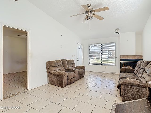 1513 Heritage Lane, Daytona Beach, FL 32117