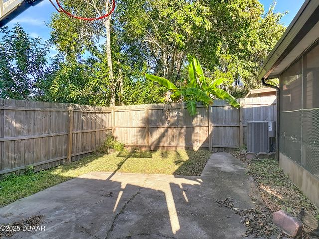 1513 Heritage Lane, Daytona Beach, FL 32117