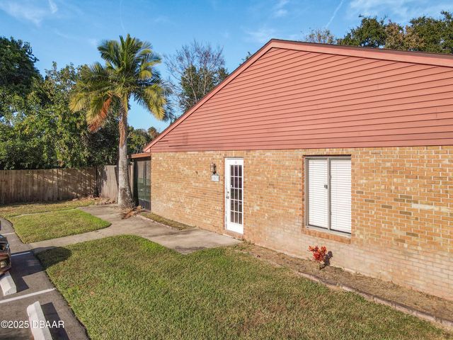 1513 Heritage Lane, Daytona Beach, FL 32117