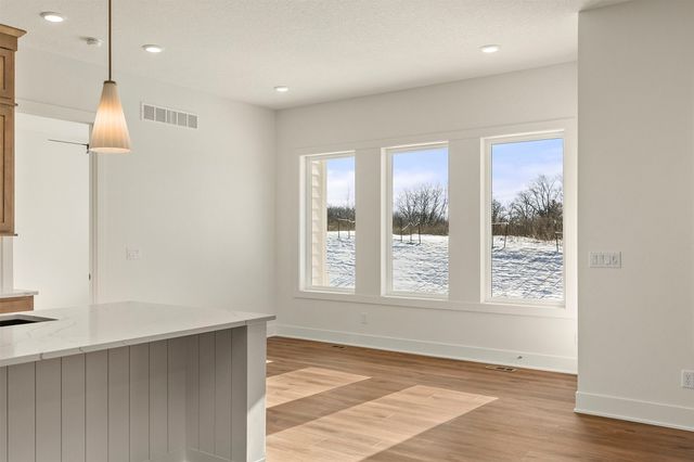 1350 SE Menlo Drive, Waukee, IA 50263