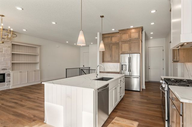 1350 SE Menlo Drive, Waukee, IA 50263