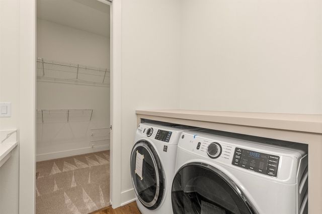 1350 SE Menlo Drive, Waukee, IA 50263