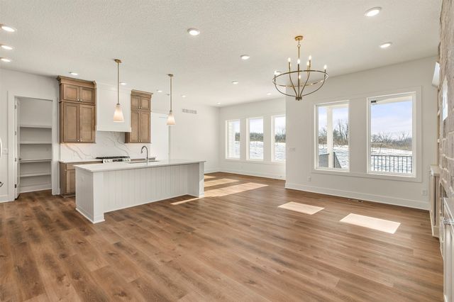 1350 SE Menlo Drive, Waukee, IA 50263