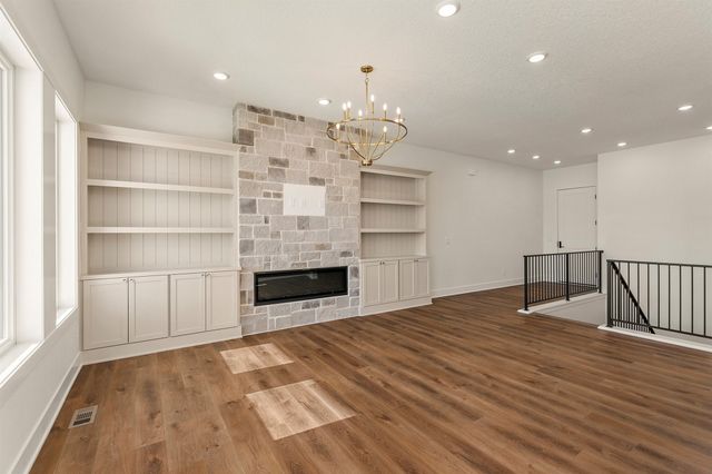 1350 SE Menlo Drive, Waukee, IA 50263