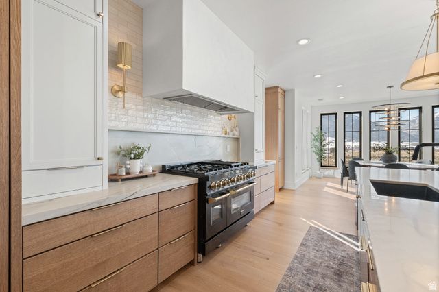 3669 N FOOTHILL LN, Eden, UT 84310