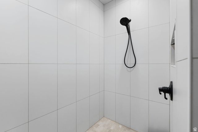 3669 N FOOTHILL LN, Eden, UT 84310