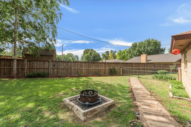 4513 Charles Court, Benbrook, TX 76116