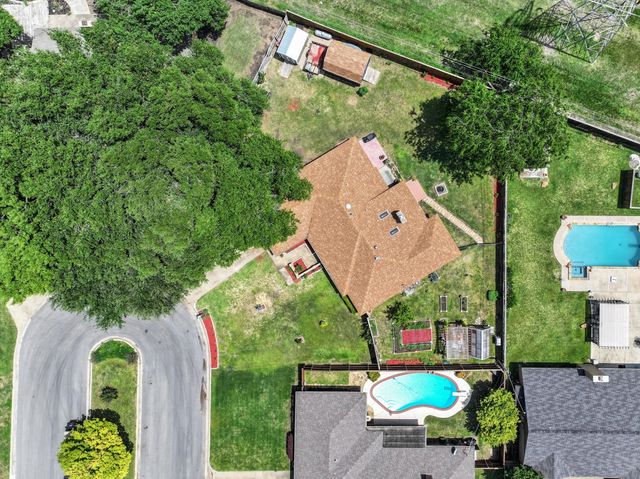 4513 Charles Court, Benbrook, TX 76116