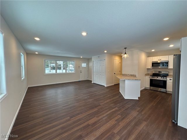 950 Bonnie Brae Avenue, Youngstown, OH 44511